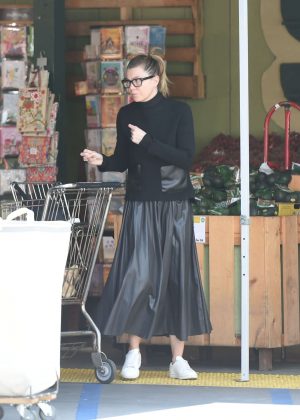 Ellen Pompeo Shopping at Whole Foods Market in Los Angeles