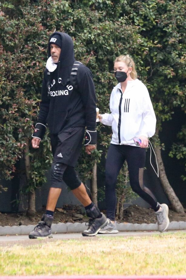 Ellen Pompeo - With Chris Ivery out to workout in Los Feliz