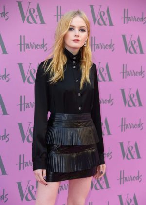 Ellie Bamber - 2018 Victoria and Albert Museum Summer Party in London