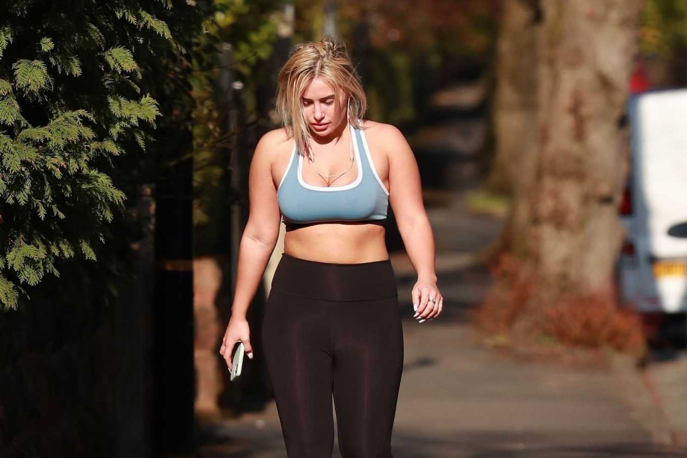 Ellie Brown â€“ Out for exercising in Cheshire