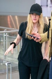 Ellie Goulding seen arriving on a flight at Miami International Airport