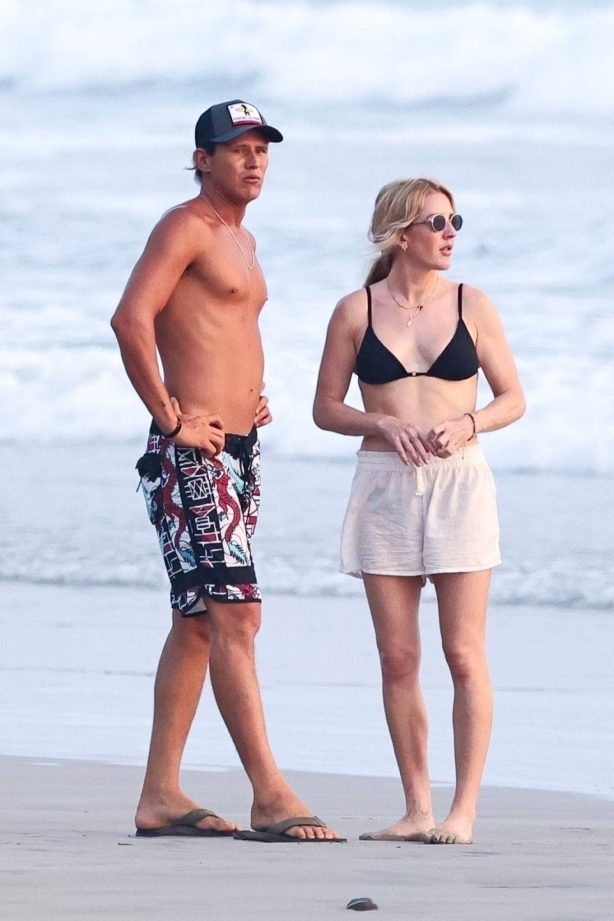 Ellie Goulding - Seen on Costa Rican Beaches