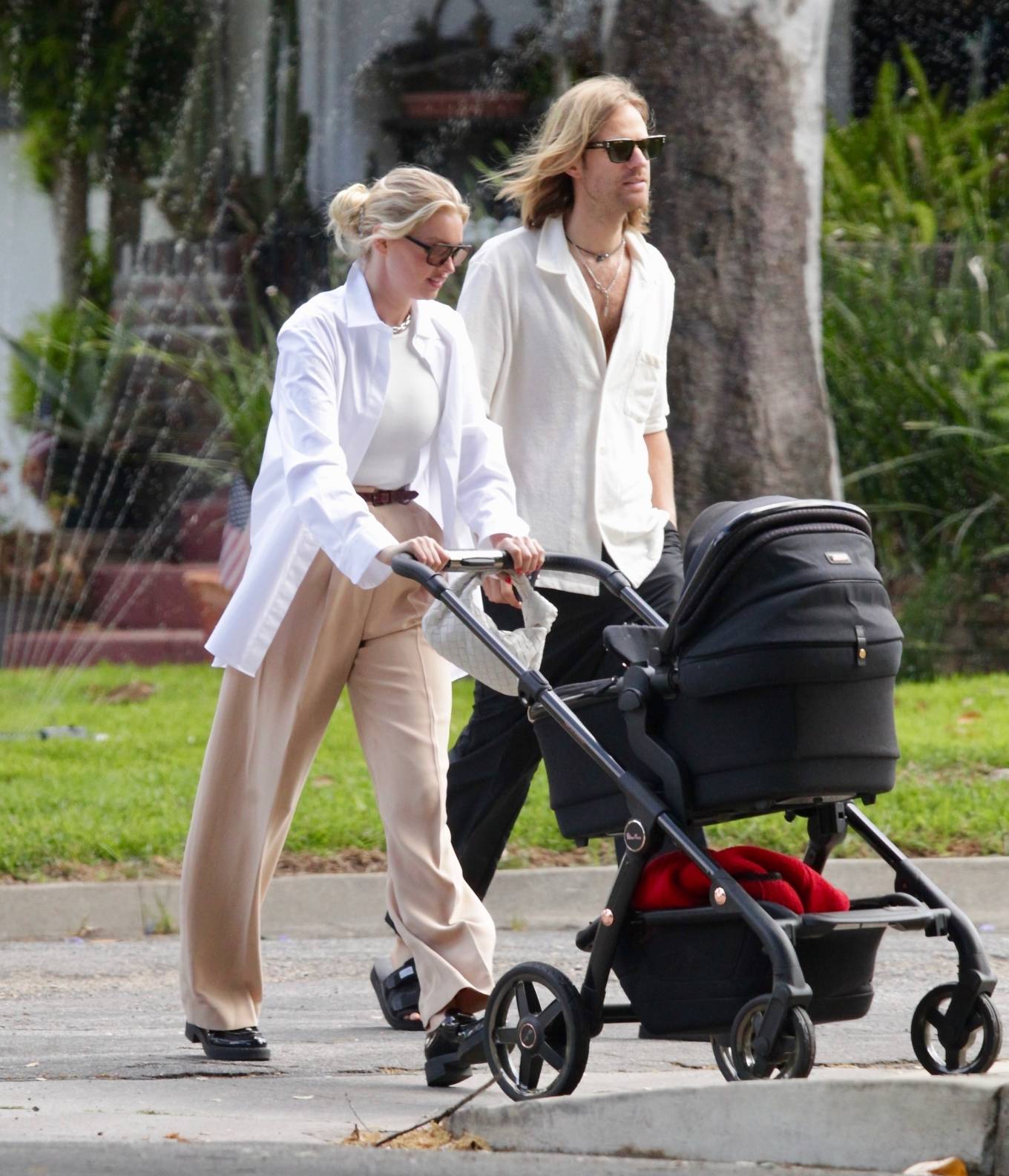 Elsa Hosk - Spotted with her family in Los Angeles-12 | GotCeleb