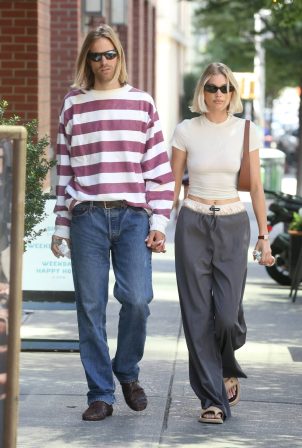Elsa Hosk & Tom Daly - Seen going hand in hand as they return Soho stomping grounds in New York