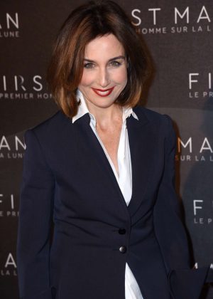 Elsa Zylberstein - 'First Man' Premiere in Paris