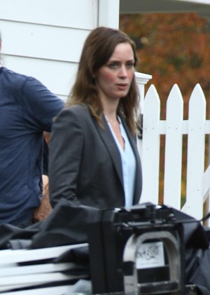 Emily Blunt - Filming 'The Girl on The Train' set in NY