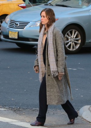 Emily Blunt - On the set of 'Girl on the Train' in NY