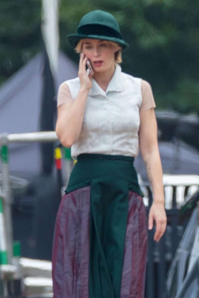 Emily Blunt - On the set of 'Jungle Cruise' in Atlanta