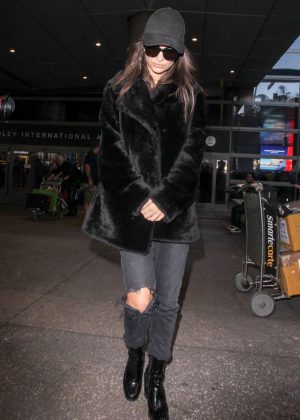 Emily Ratajkowski - Arrives at LAX Airport in Los Angeles