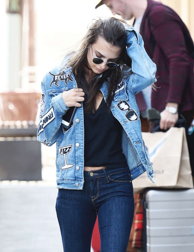 Emily Ratajkowski in Jeans On The Way to the Airport in Los Angeles