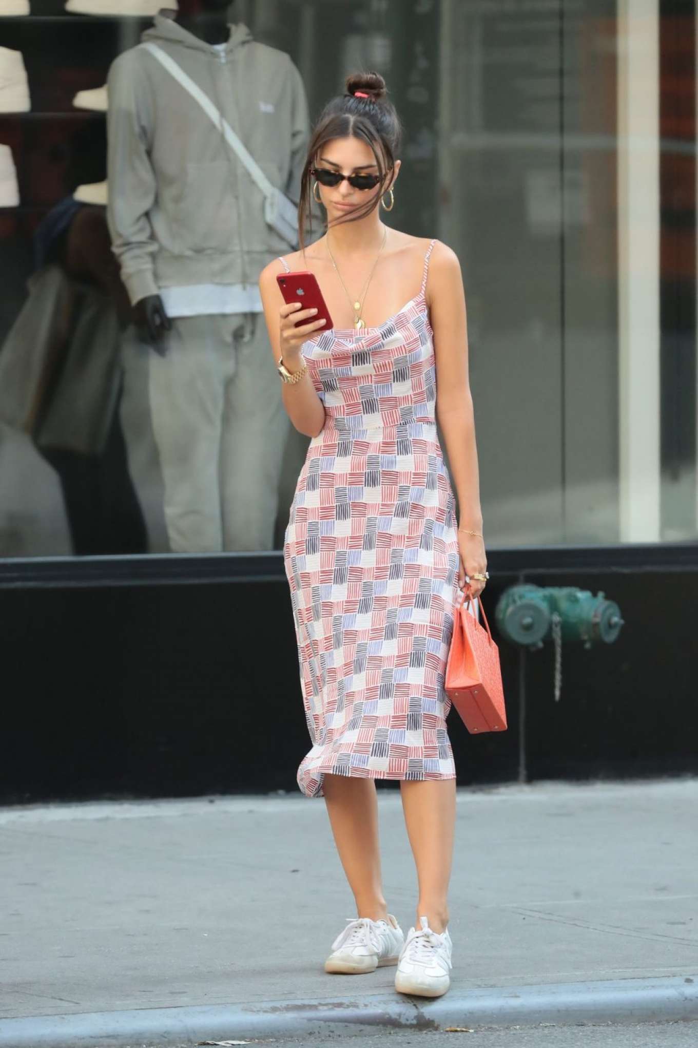 Emily Ratajkowski In Summer Dress â€“ Out With Friends In New York City