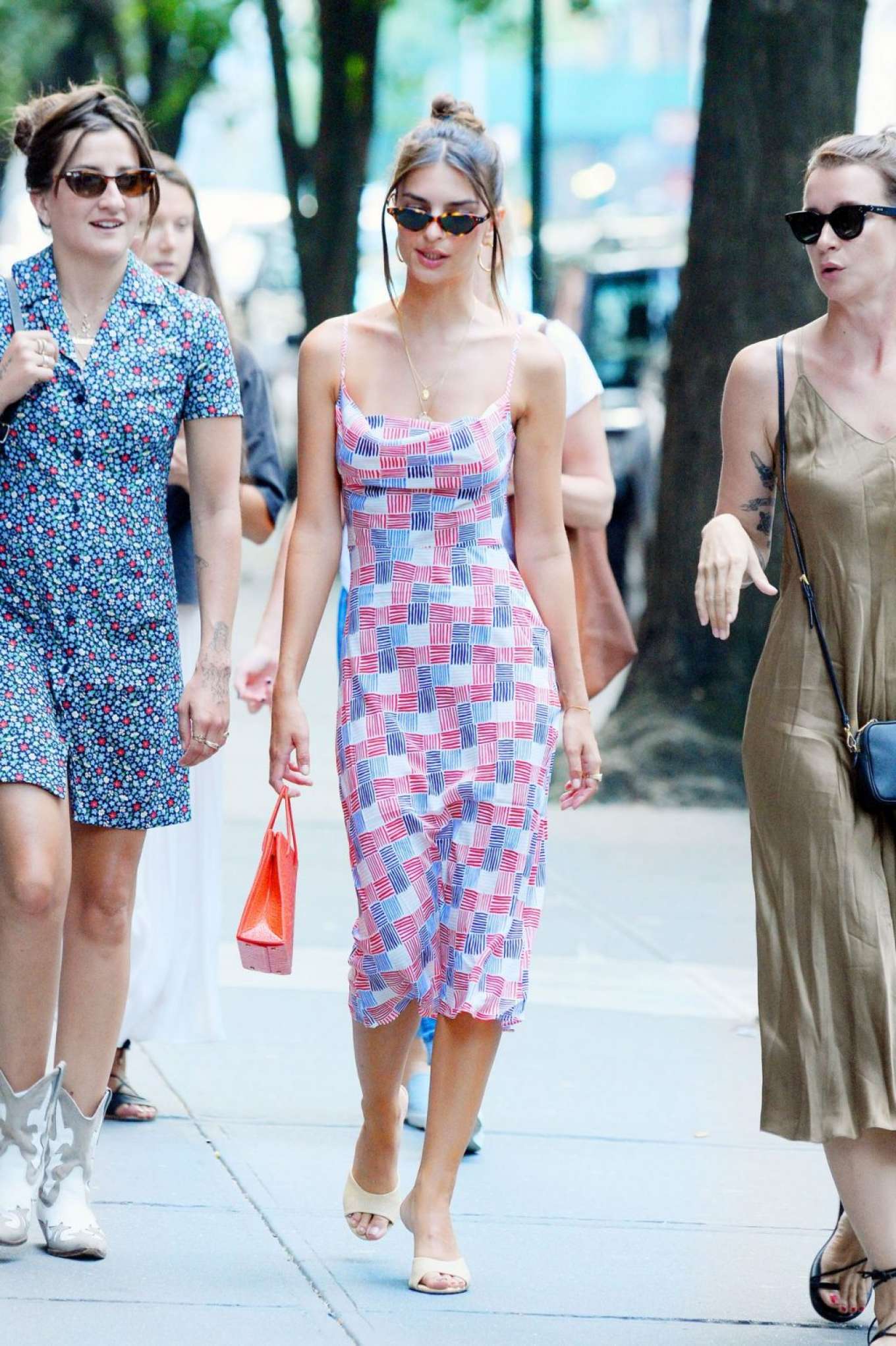 Emily Ratajkowski in Summer Dress â€“ Out with friends in New York City