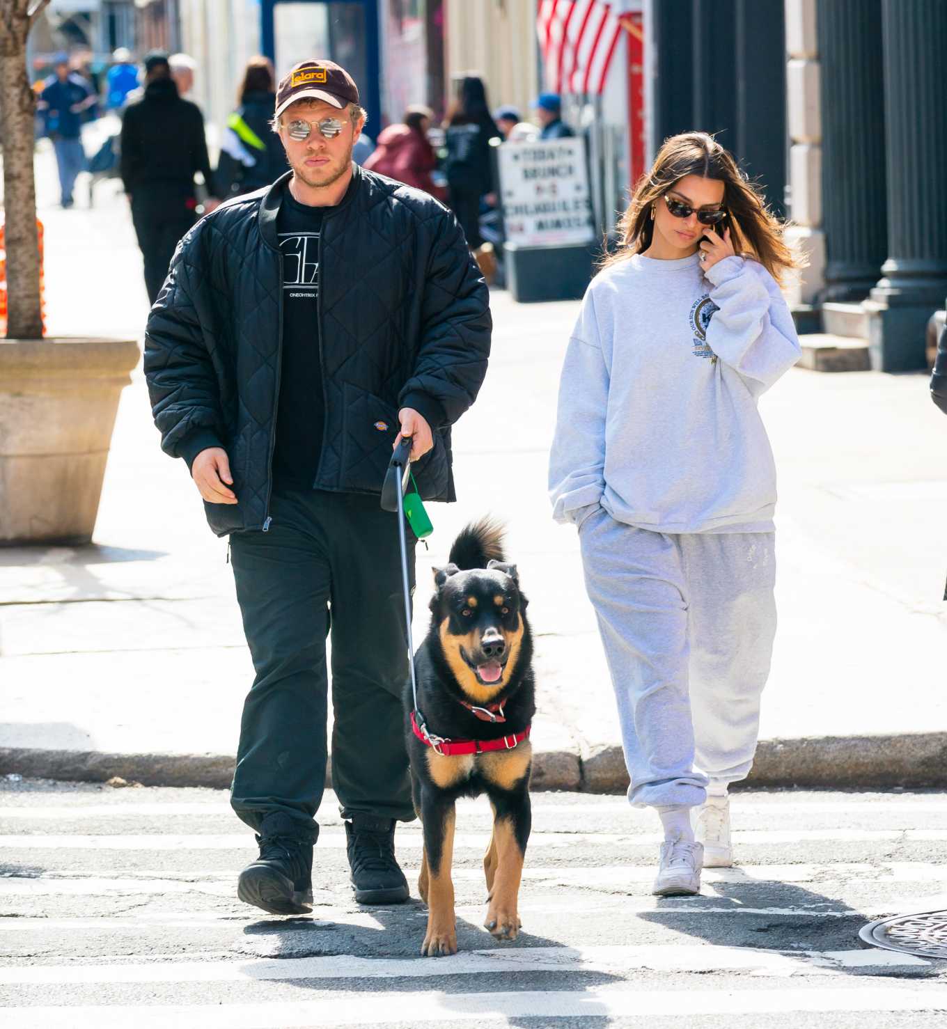 Emily Ratajkowski 2020 : Emily Ratajkowski in Sweatsuit – Walking her dog in NYC-01