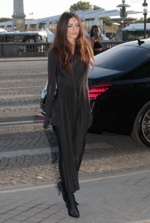 Emily Ratajkowski - Seen at Balenciaga dinner during Paris Fashion Week 2022
