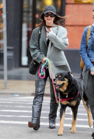 Emily Ratajkowski - Seen walking her dog Colombo in Soho