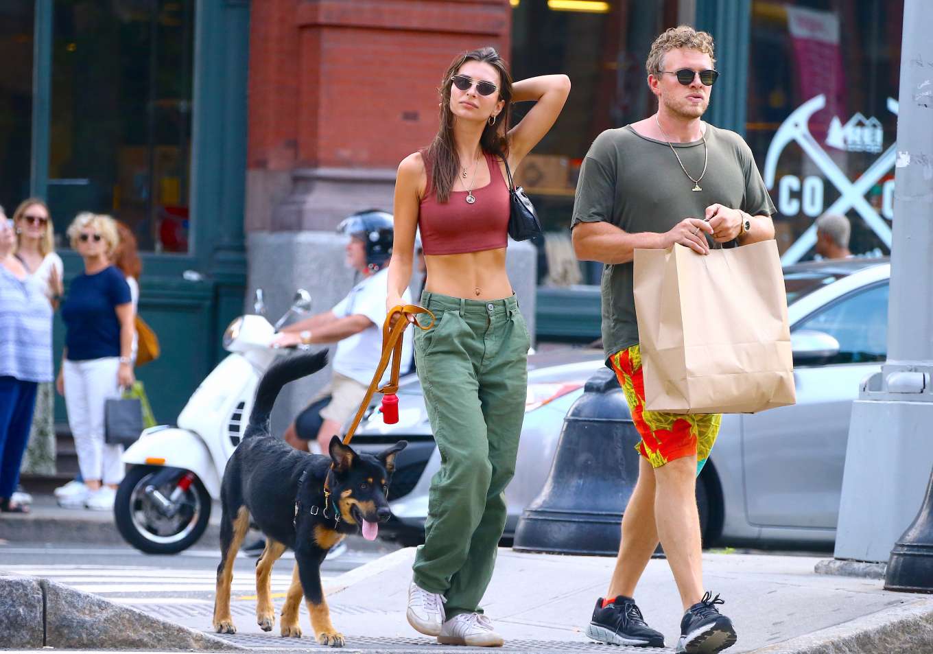 Emily Ratajkowski â€“ Spotted walking her dog in New York City