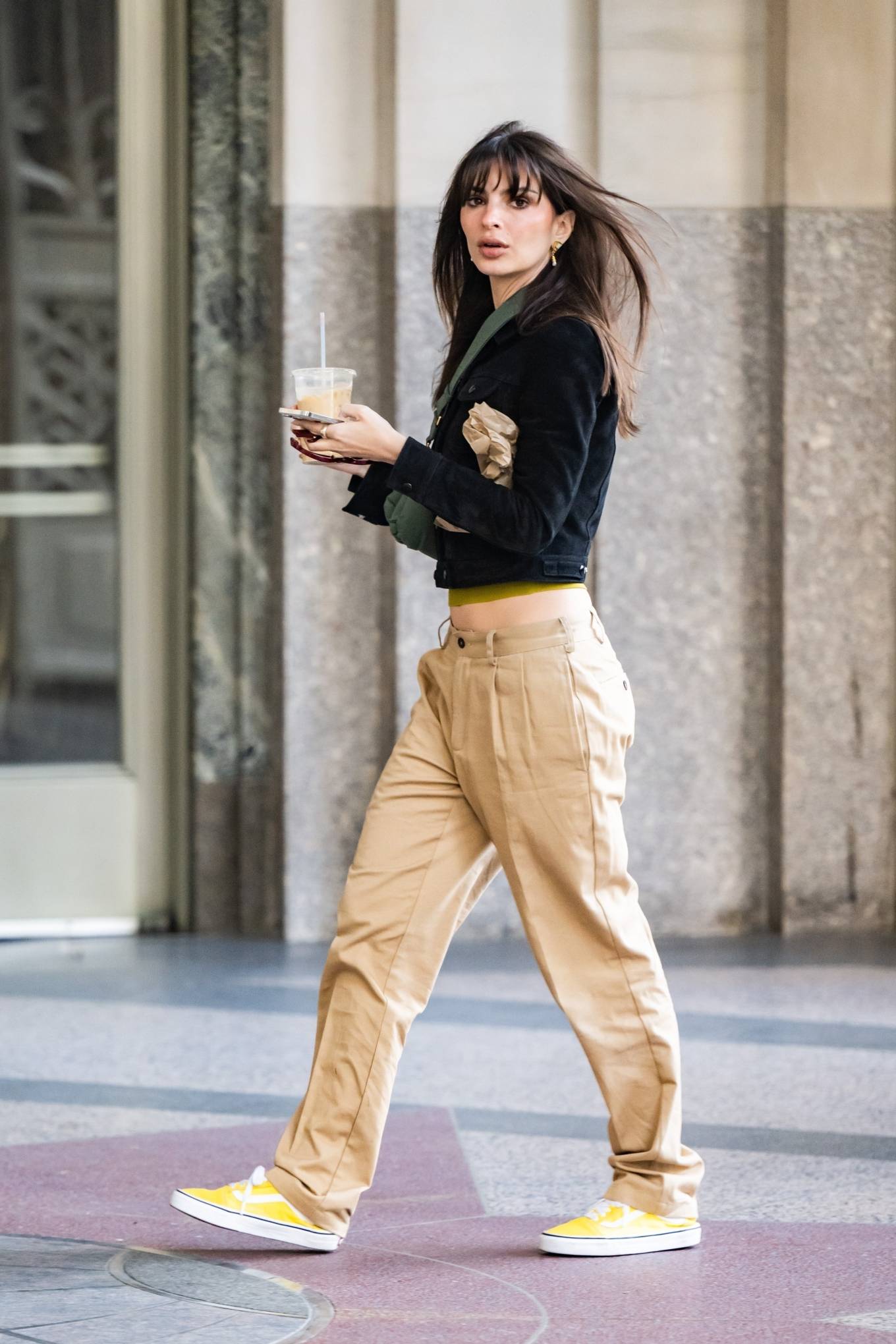 Emily Ratajkowski 2023 : Emily Ratajkowski – Spotted while arriving at Sony to tape her podcast in New York-05