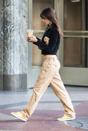 Emily Ratajkowski - Spotted while arriving at Sony to tape her podcast in New York
