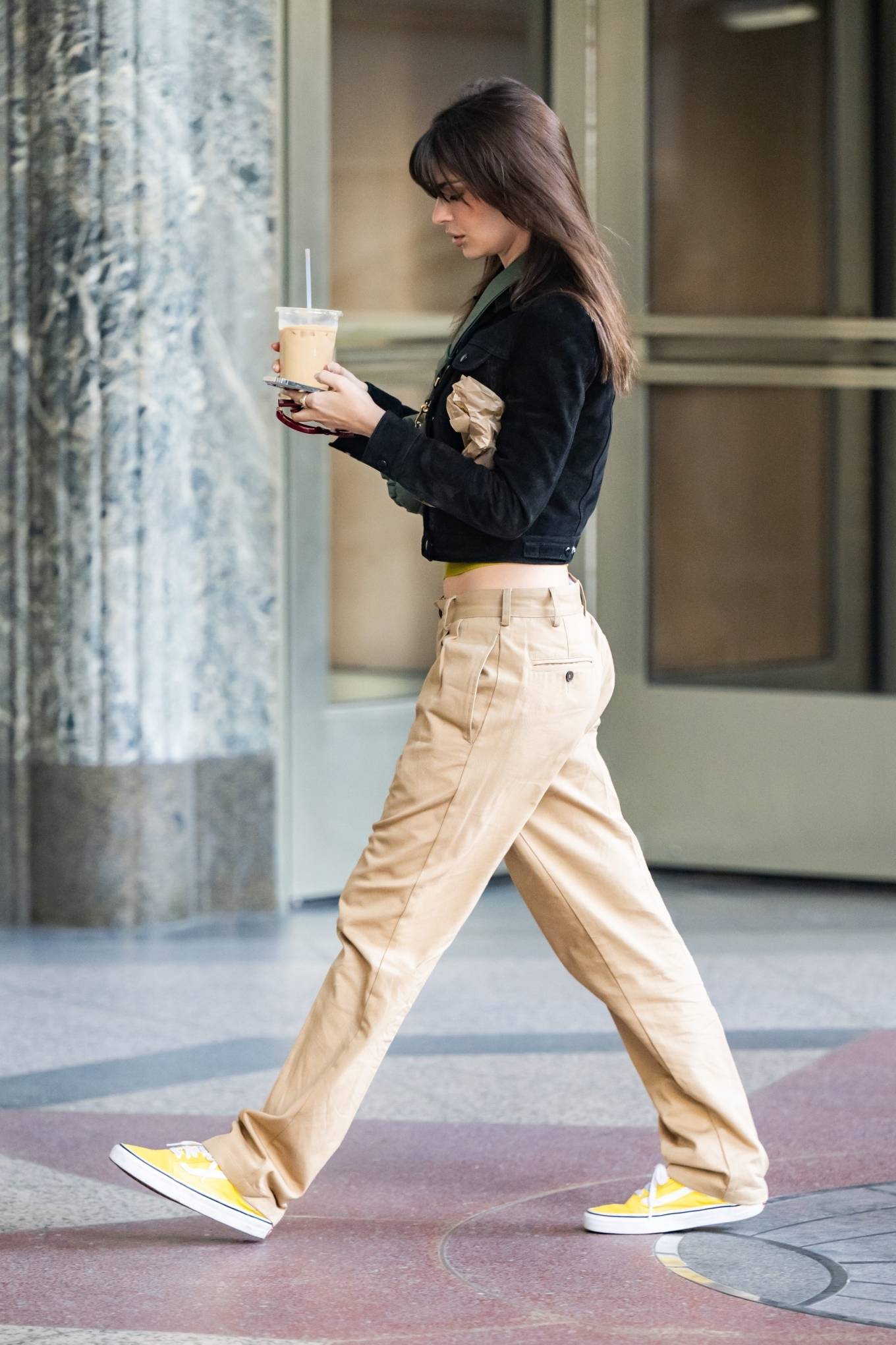 Emily Ratajkowski - Spotted while arriving at Sony to tape her podcast in New York