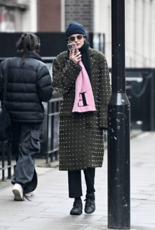 Emma Corrin - Steps out in Central London