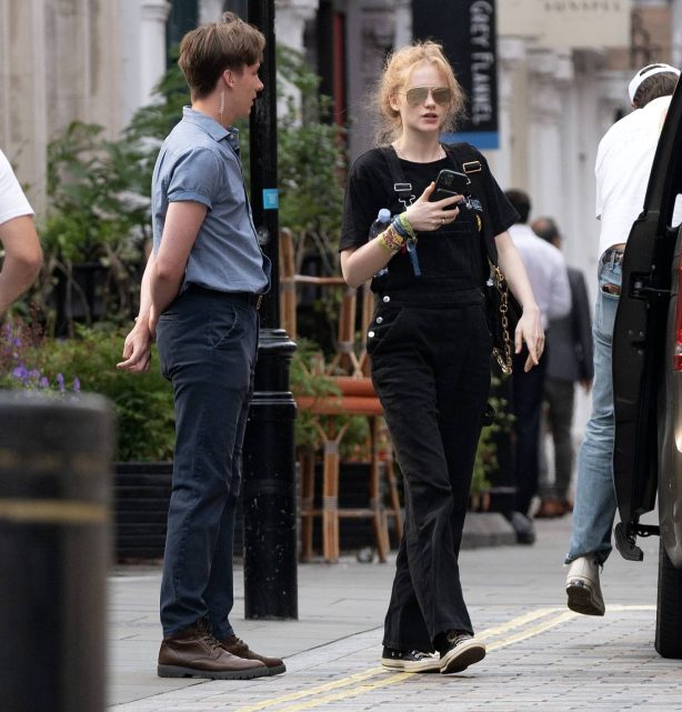 Emma Laird - Arriving at the Chiltern Firehouse with a mystery man in London