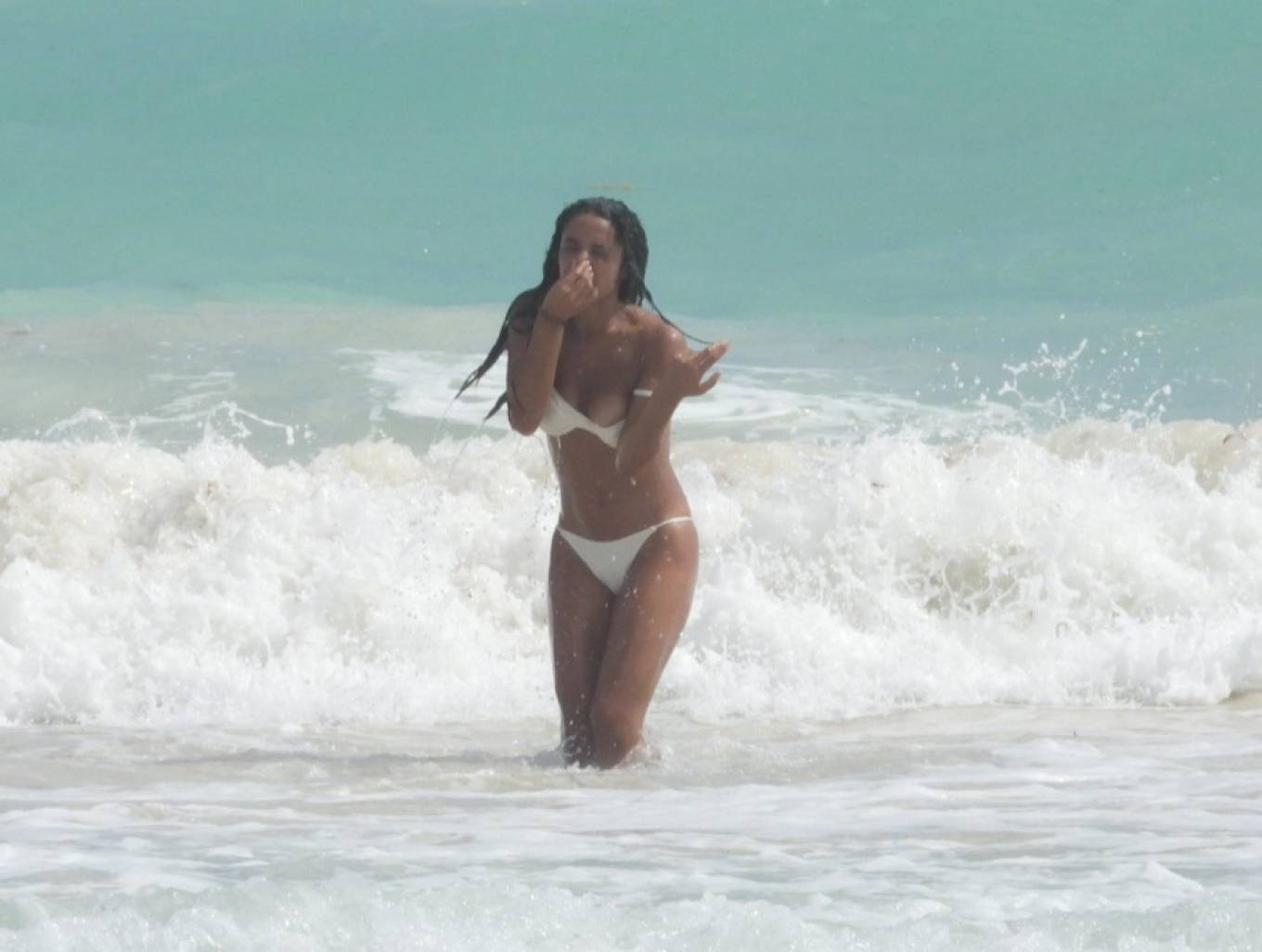 Emma Milton - Hits the beach in Tulum - Mexico.