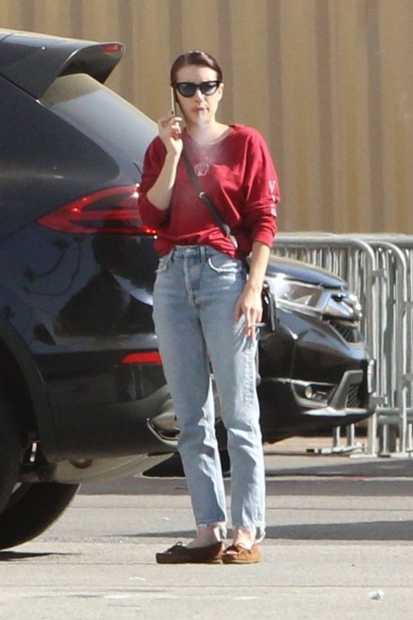 Emma Roberts - Arriving at a studio in Los Angeles