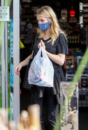 Emma Roberts - At a gas station in Los Feliz