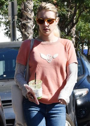 Emma Roberts - Grabs coffee from Alfreds in LA