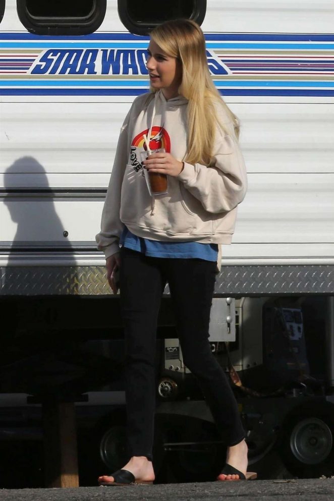 Emma Roberts - On the set of 'American Horror Story' in Los Angeles