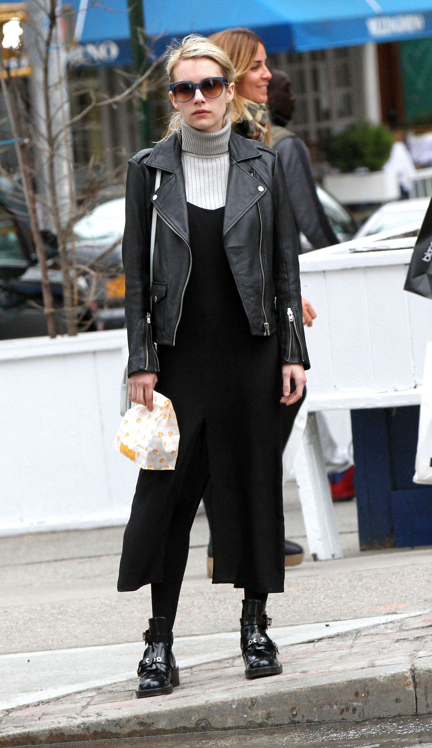Emma Roberts 2015 : Emma Roberts Out in New York -02