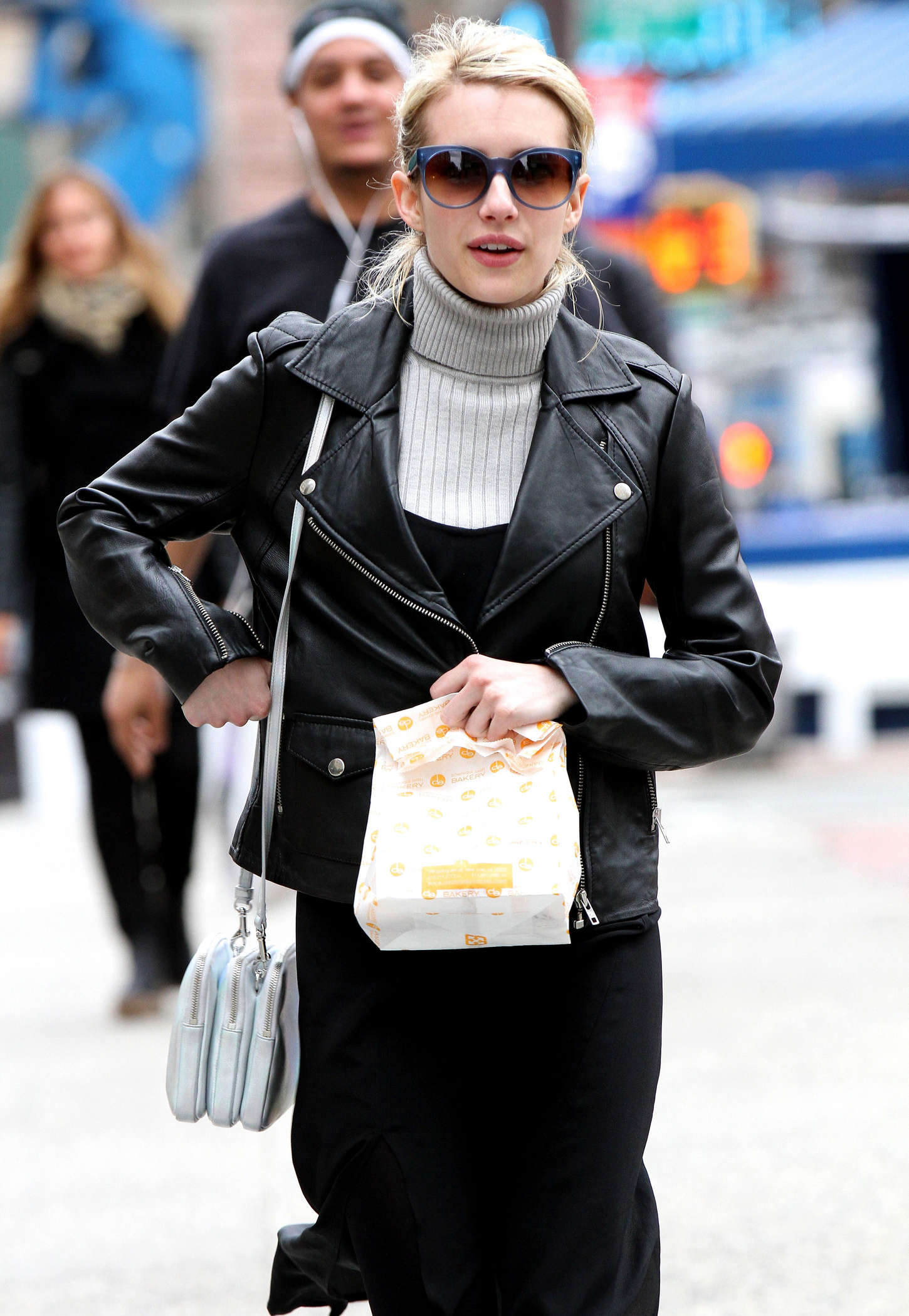 Emma Roberts 2015 : Emma Roberts Out in New York -10