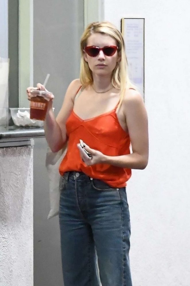 Emma Roberts - Out for lunch in Los Angeles