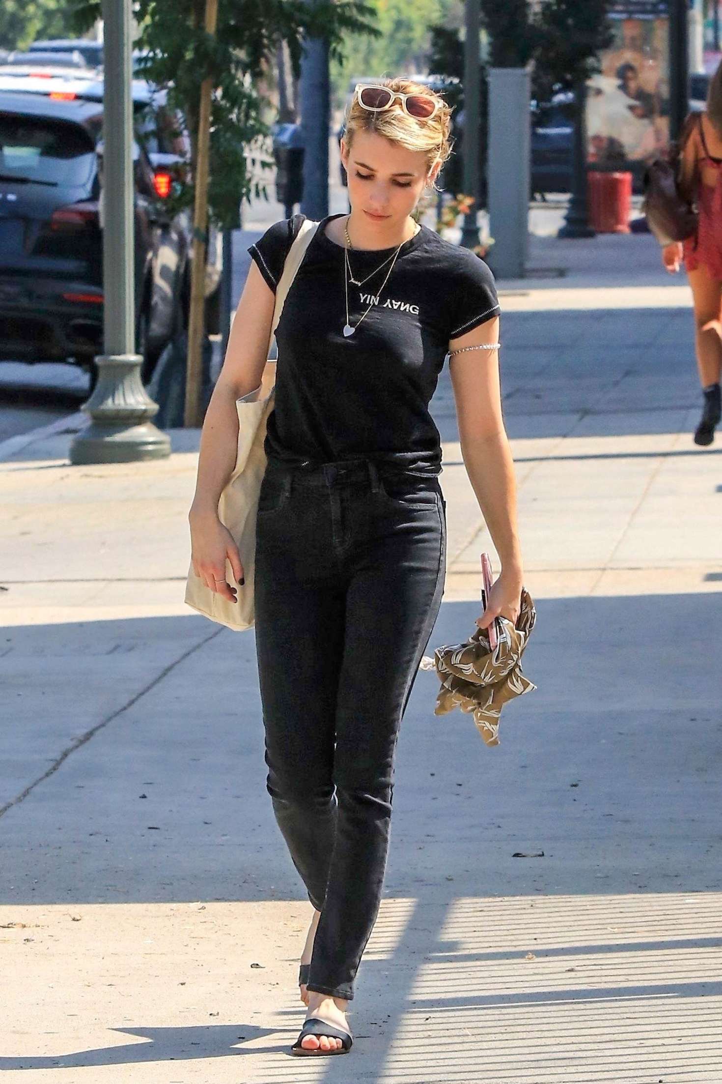Emma Roberts: Out for lunch -02 – GotCeleb