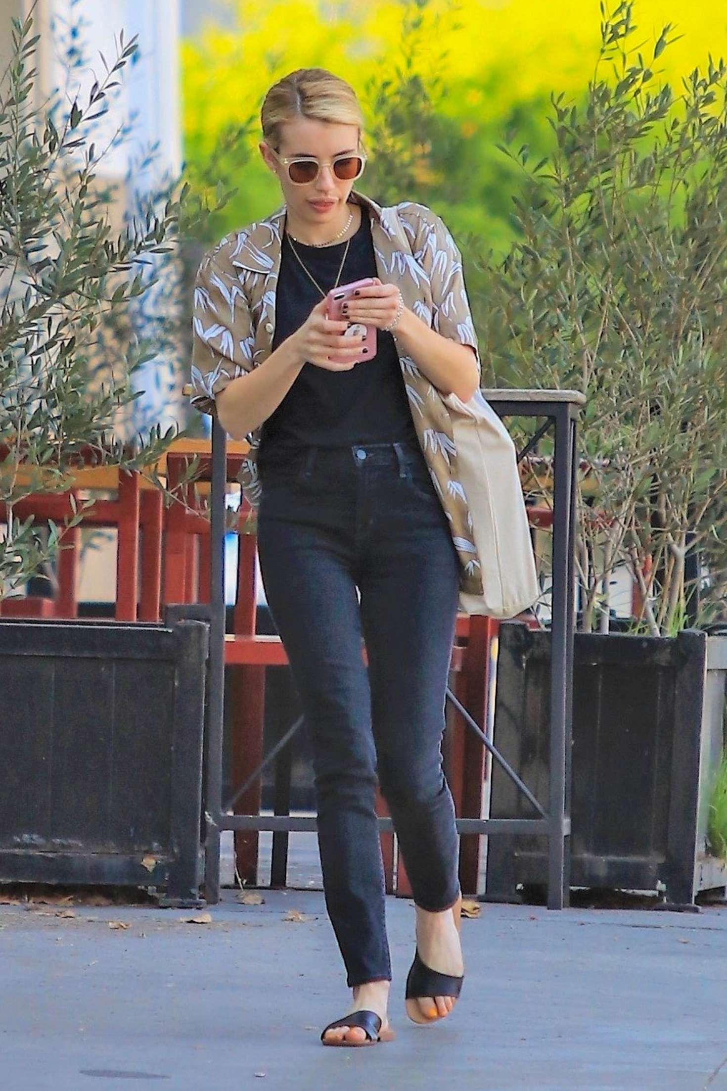 Emma Roberts: Out for lunch -06 | GotCeleb
