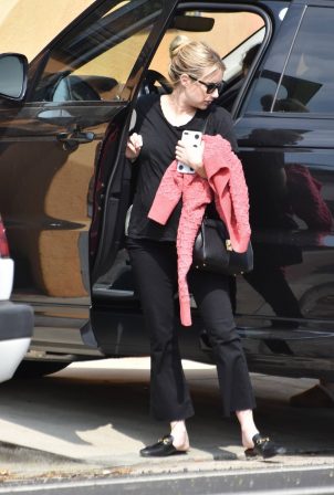 Emma Roberts - returns to her home after running errands in Los Angeles