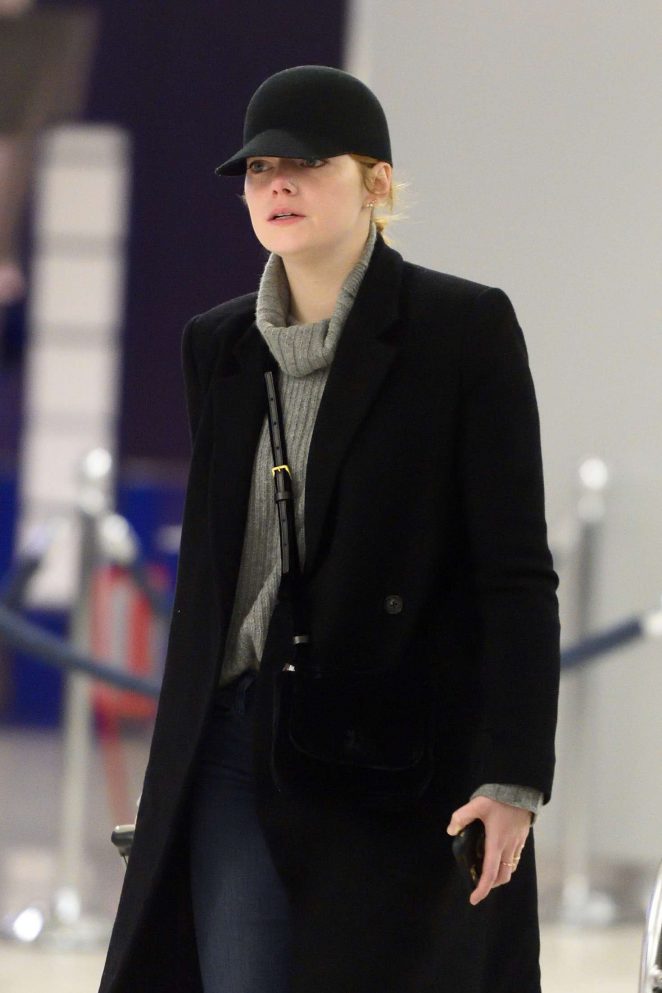 Emma Stone - Arrives at JFK airport in NYC
