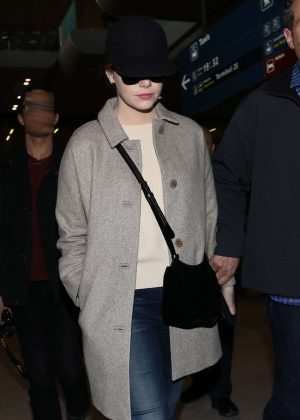 Emma Stone - Arrives at Roissy Airport in France