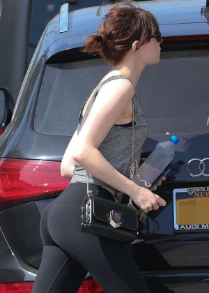 Emma Stone in Tights at the Gym in Los Angeles