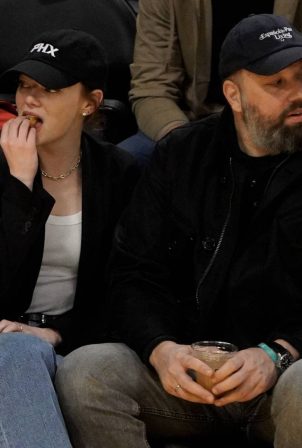 Emma Stone - Seen at game between the Phoenix Suns and Los Angeles Lakers in Los Angeles