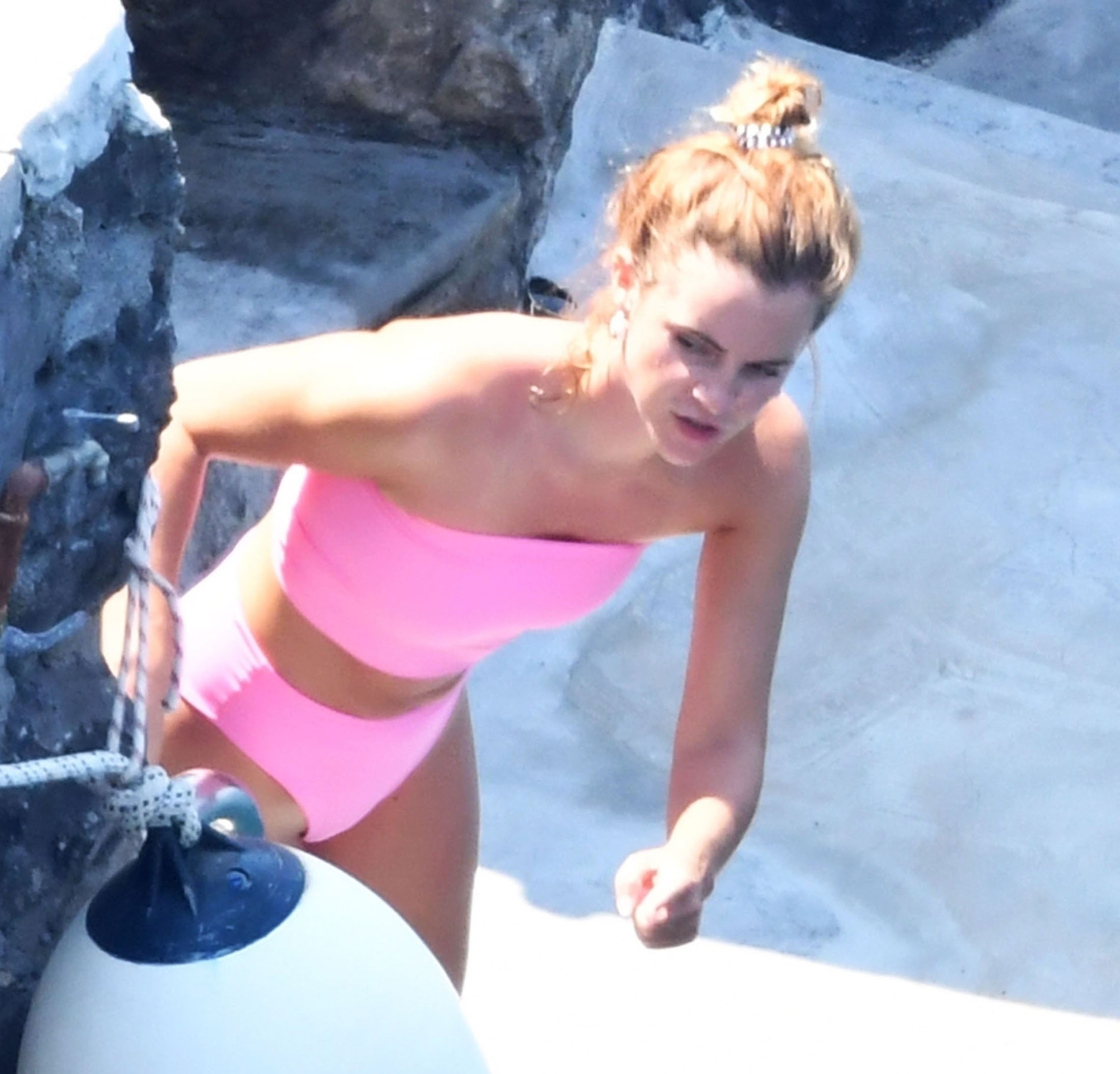 Emma Watson - In Pink bikini in Positano - Italy (hq). 