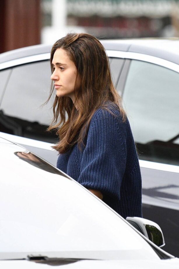 Emmy Rossum - Shopping at Brentwood Country Mart