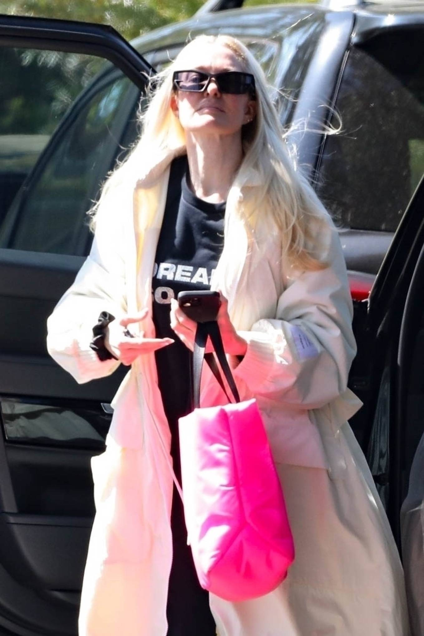 Erika Jayne 2023 : Erika Jayne – Arrives at a private gym for a workout in Los Angeles-04