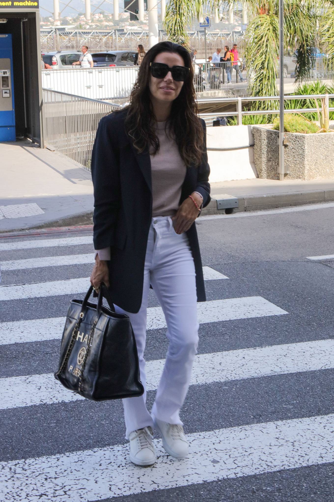 Eva Longoria - arrives at the airport in Nice