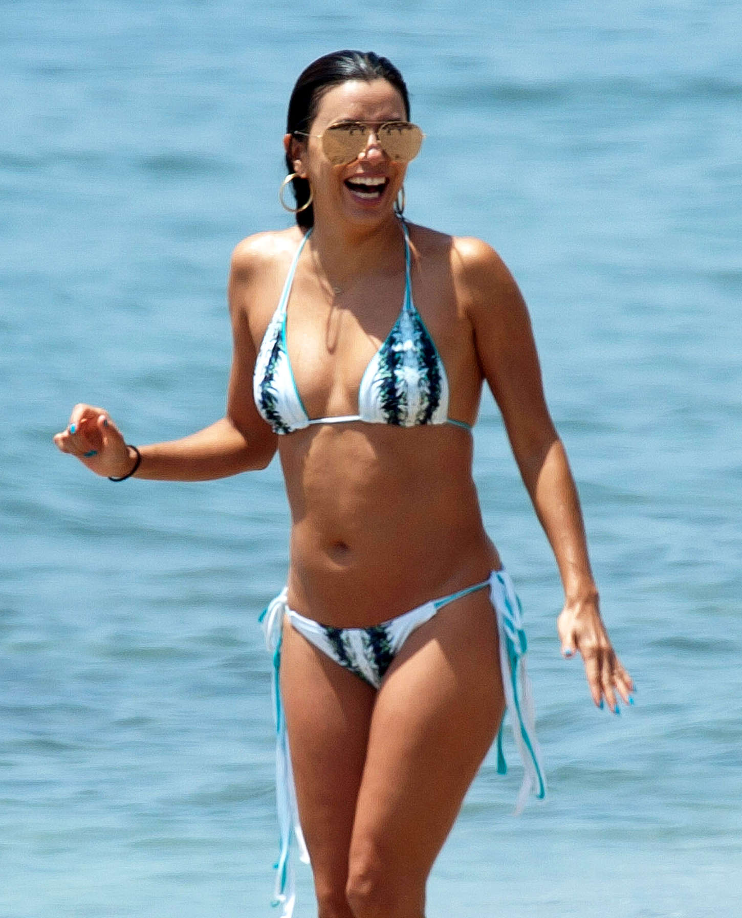 Eva Longoria Hot in Bikini.