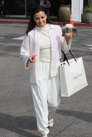 Eva Longoria - Shopping at the Beverly Glen Mall - Beverly Hills