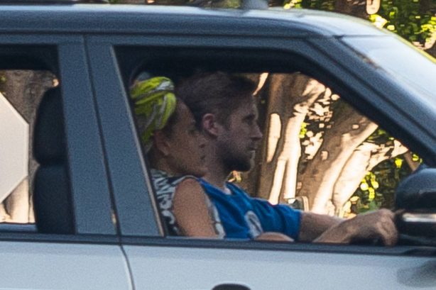 Eva Mendes and Ryan Gosling - Driving home in Los Angeles