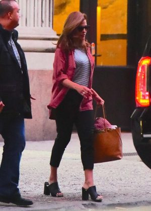 Eva Mendes - Leaving a Photoshoot in NYC