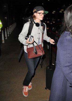 Evan Rachel Wood - Arrives at Airport in Washington