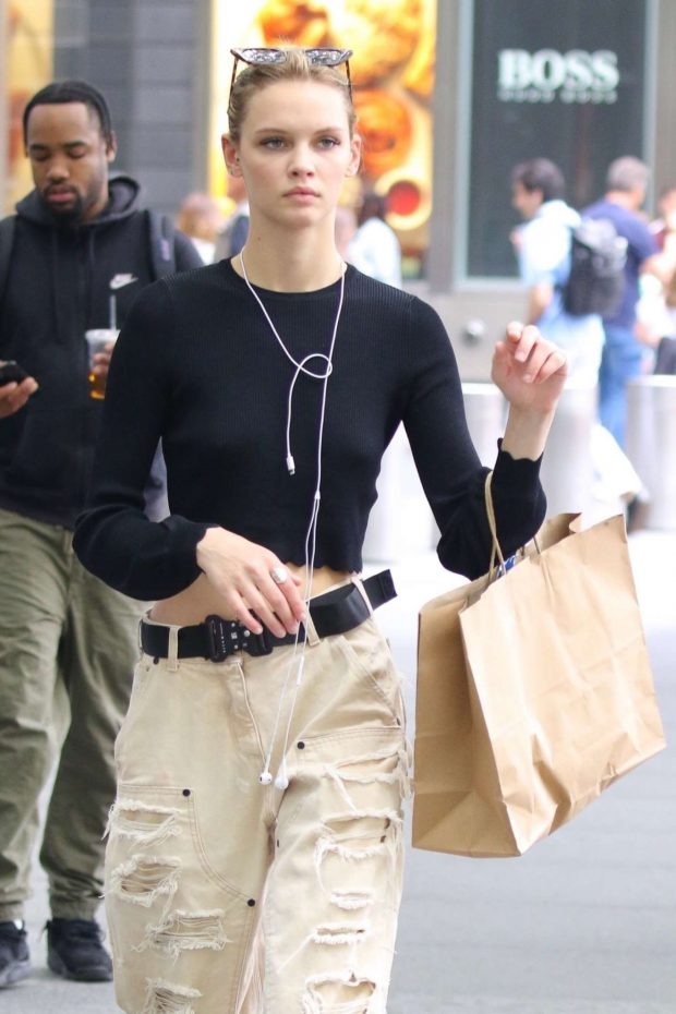 Faith Lynch - Out and about in NYC